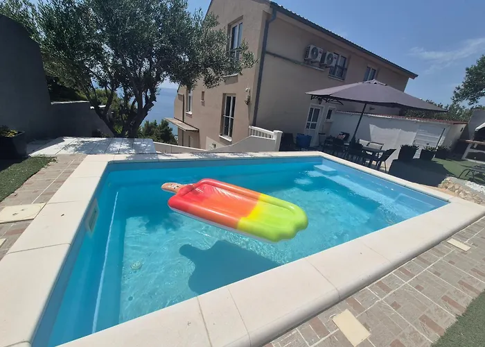 Luxury Apartment Duce With Private Pool