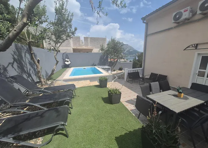 Luxury Apartment Duce With Private Pool