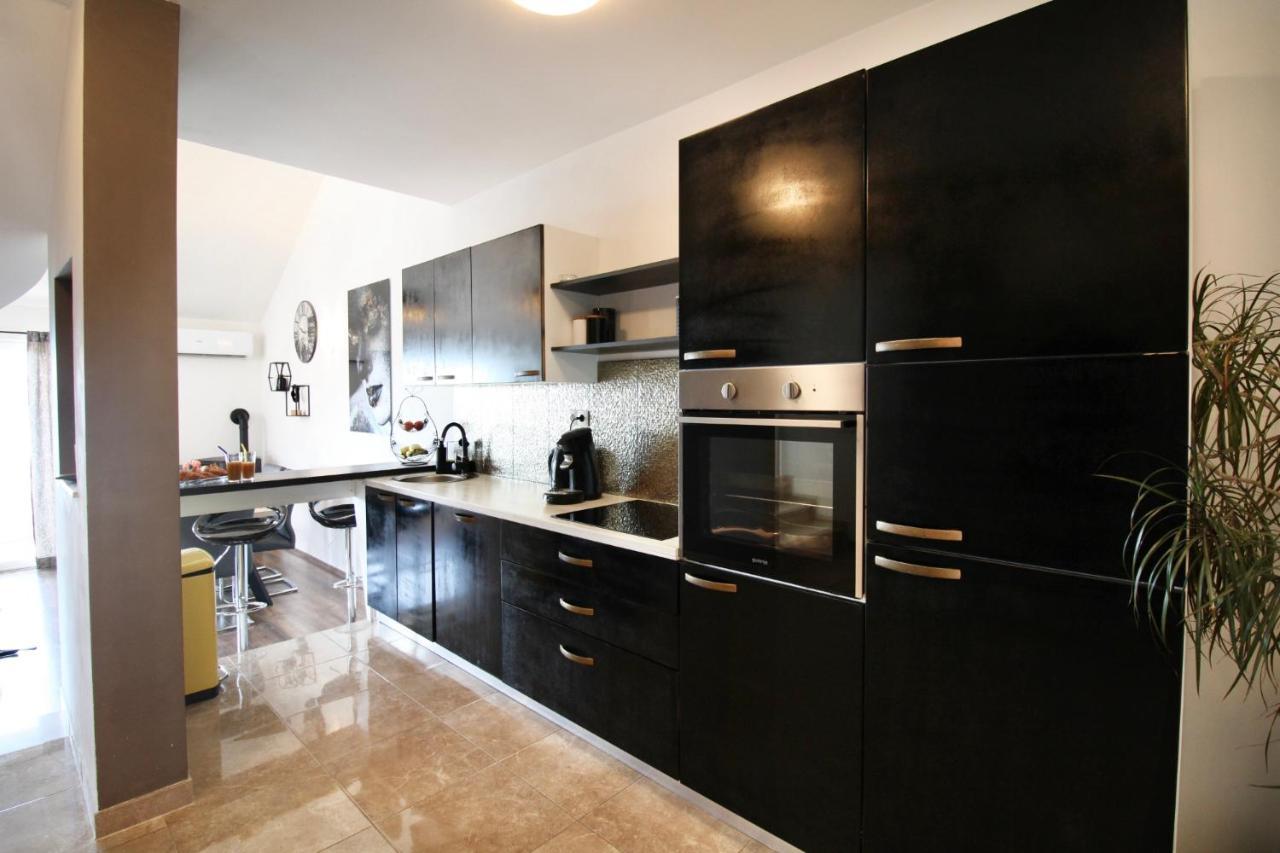 Luxury Duce With Private Pool *