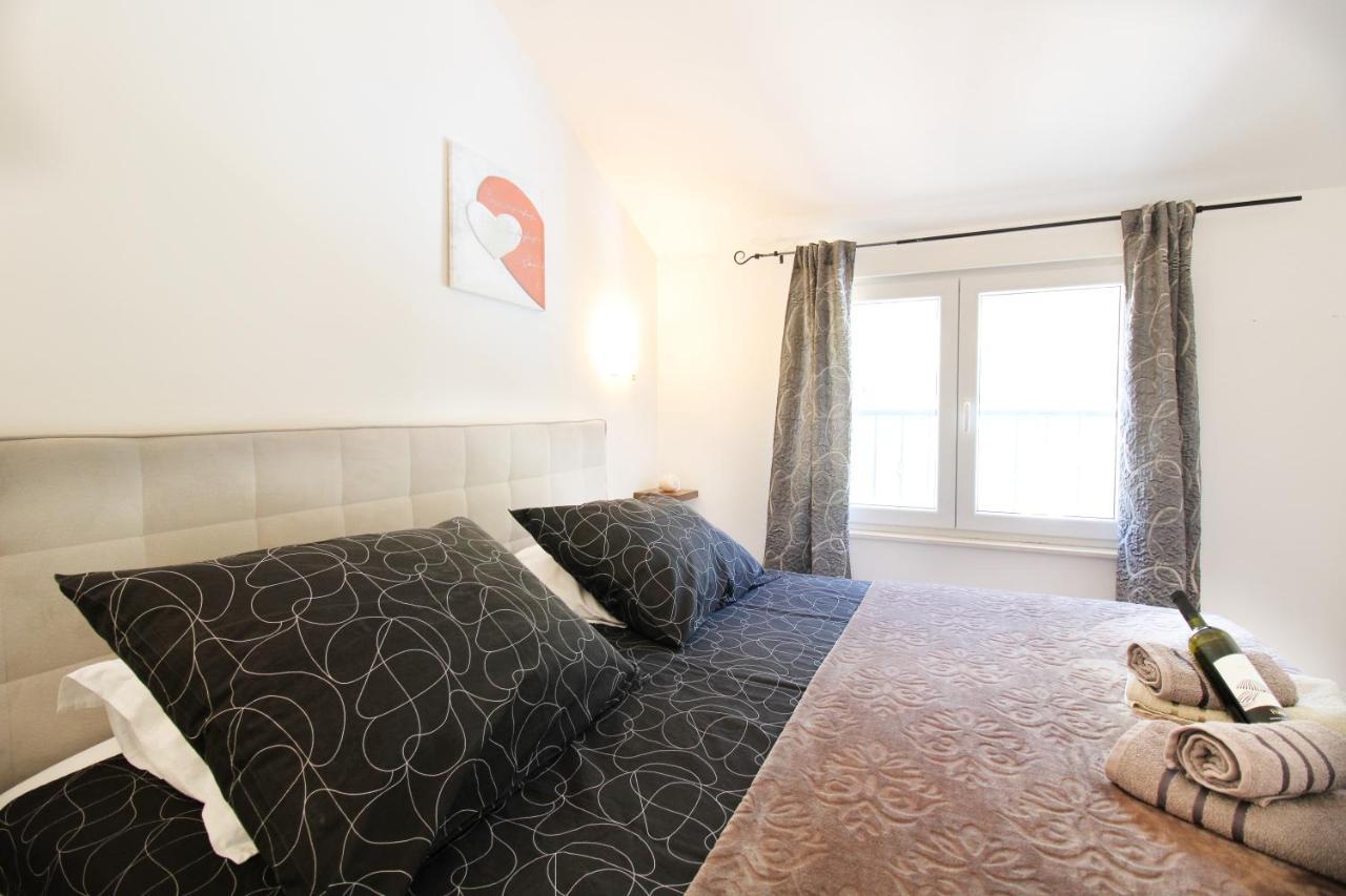Luxury Duce With Private Pool Apartment Omis