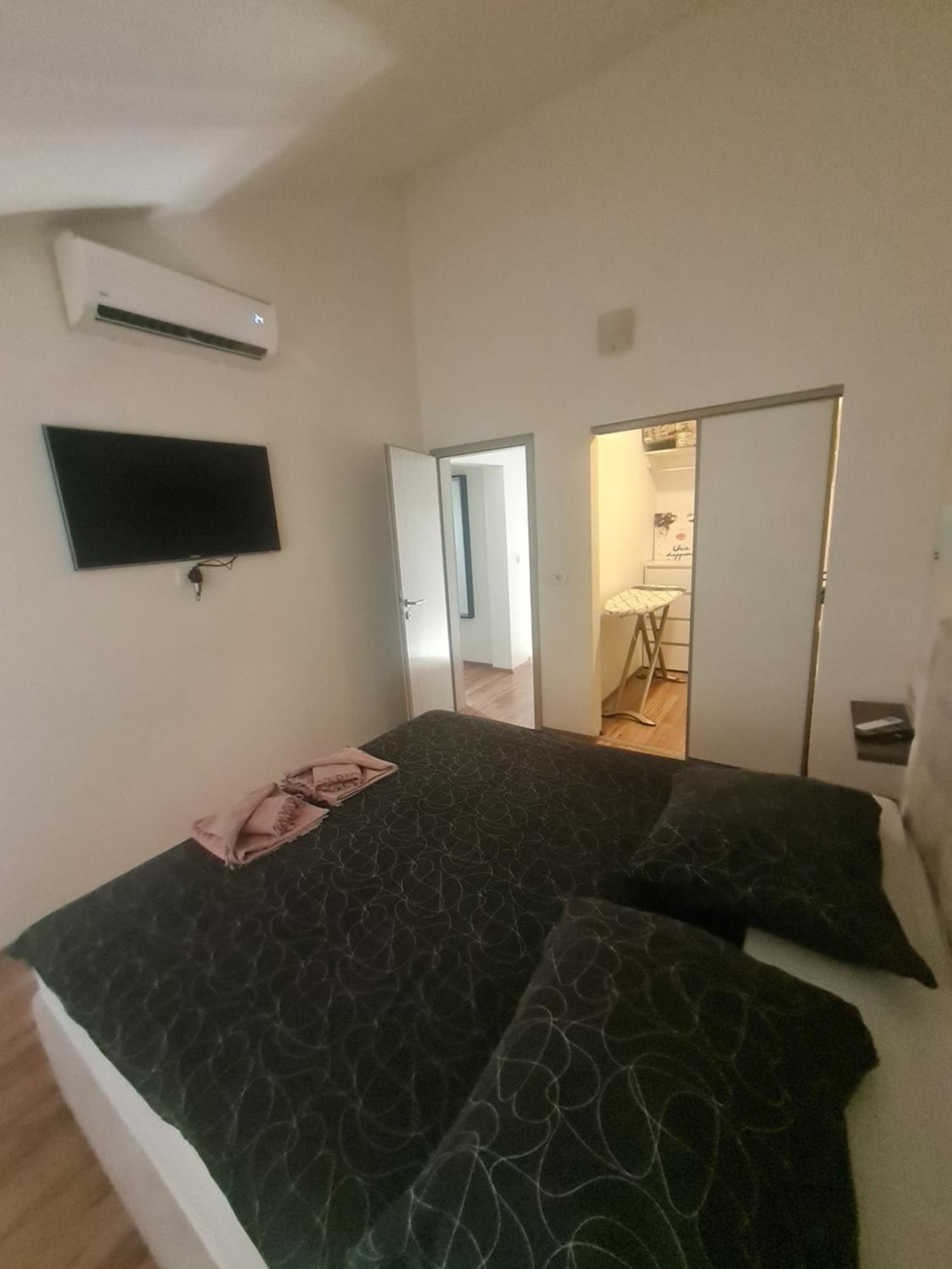 Luxury Duce With Private Pool Omis