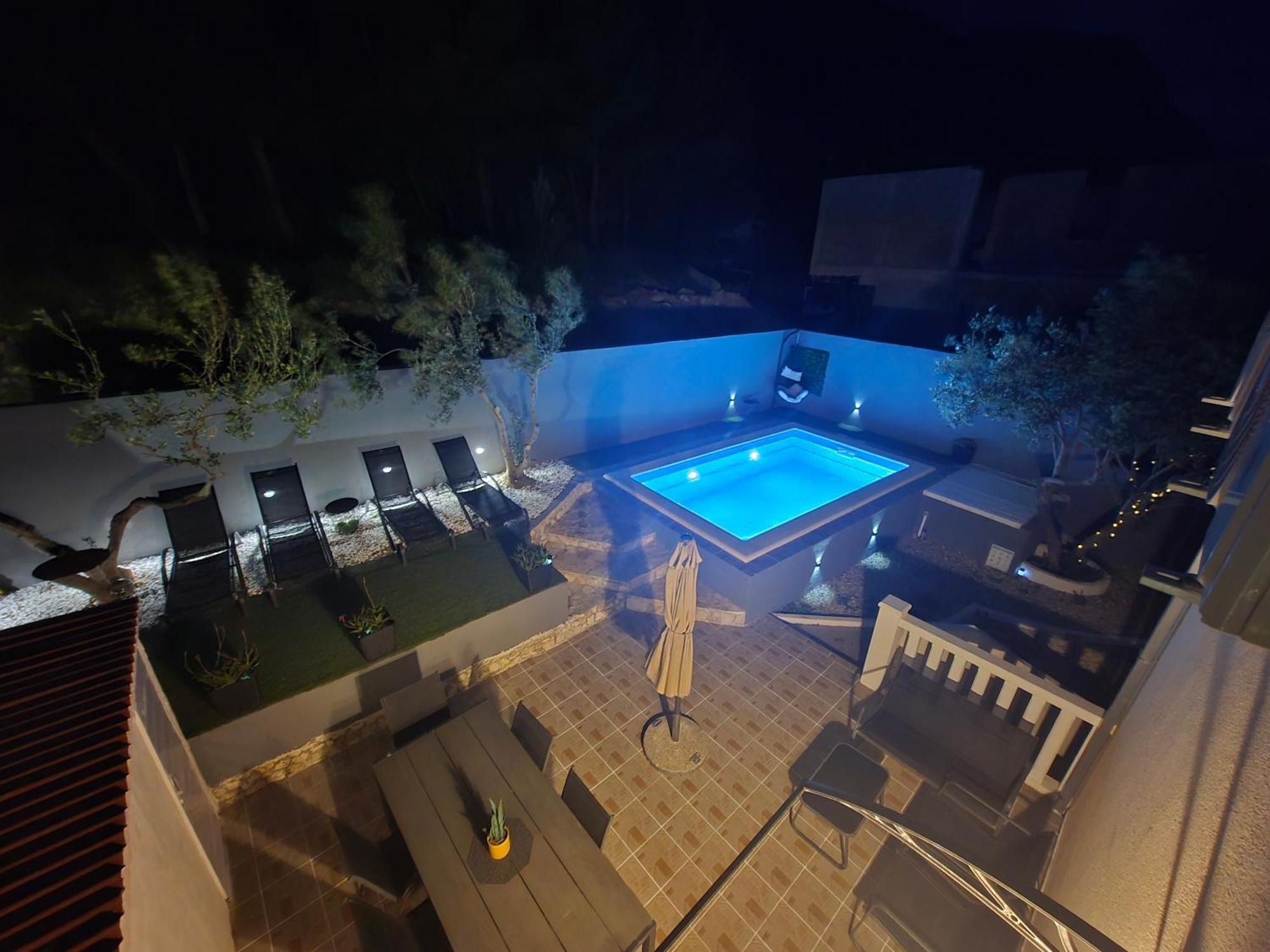 Luxury Duce With Private Pool Appartamento *